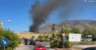 Incendio al centro commerciale 'Conca d'Oro'