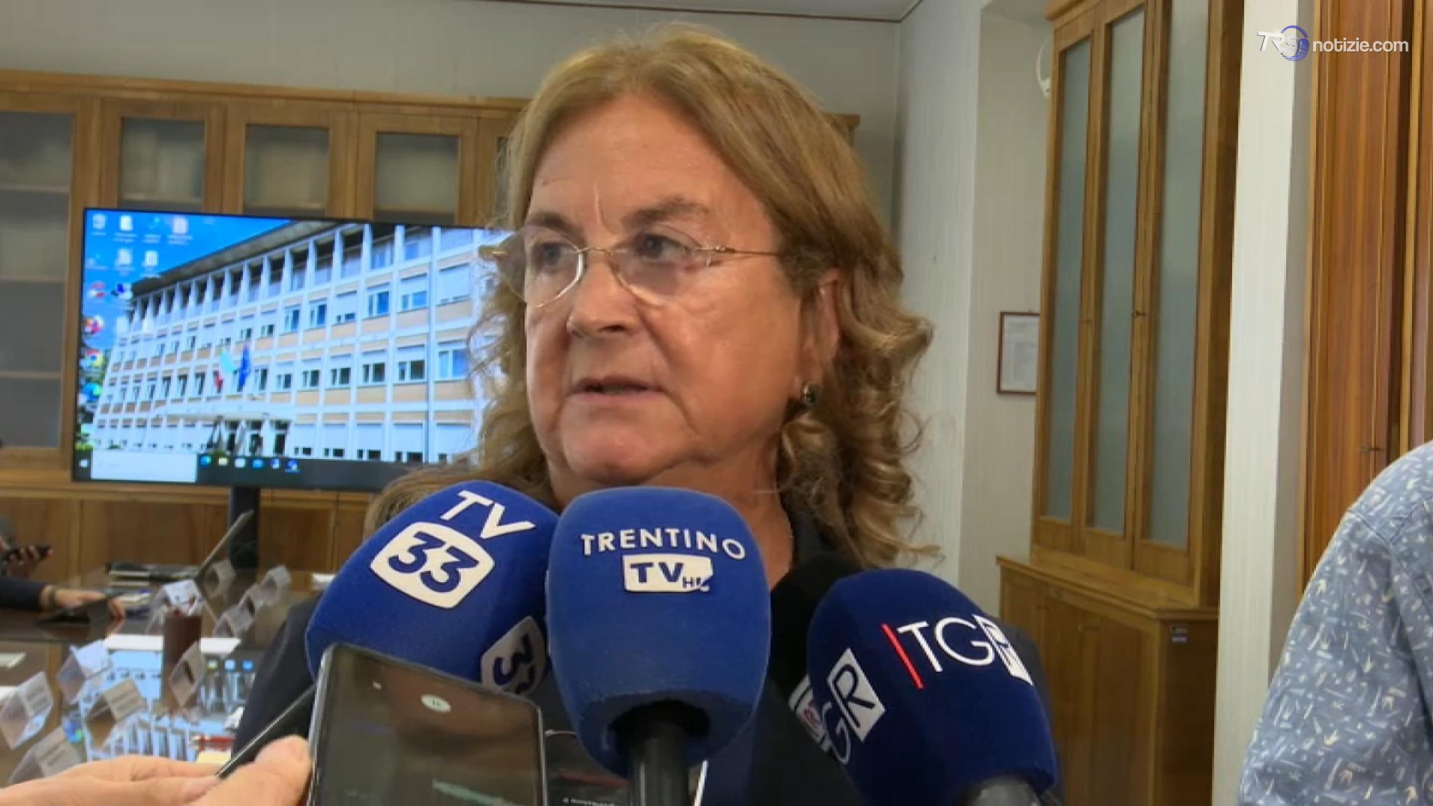 Trento, ok da comitato per l'ordine e la sicurezza per raduno neonazi. Vietati slogan razzisti