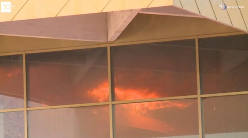 Incendio al centro commerciale Conca d'Oro