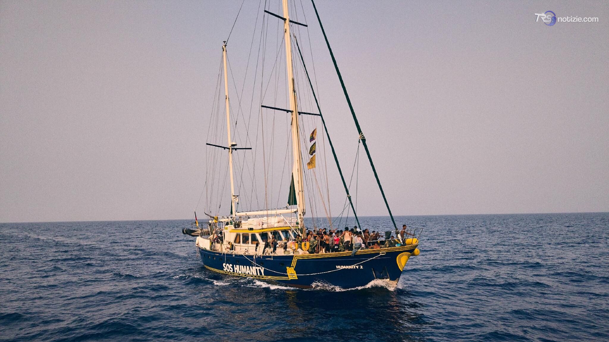 Lampedusa, la Humanity 2 bloccata in porto annuncia ricorso