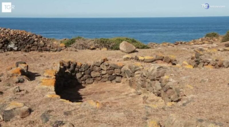 Pantelleria, il villaggio dell'età del Bronzo di Mursìa in un'area che attende l'esproprio
