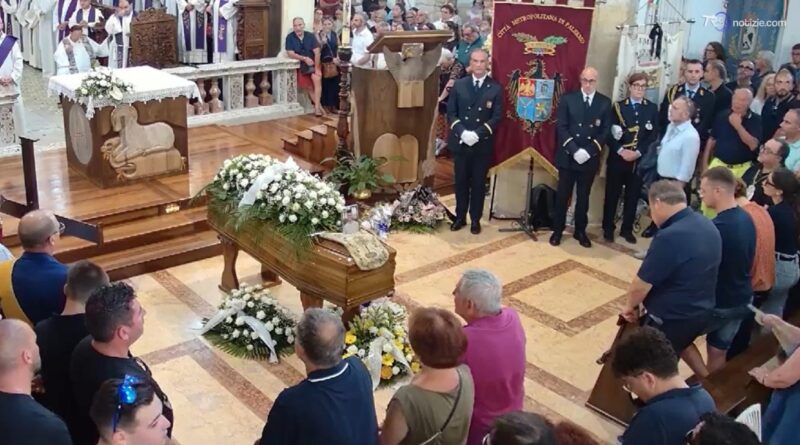 Funerali di Salvatore Giglia morto in incendio, le parole di Lorefice