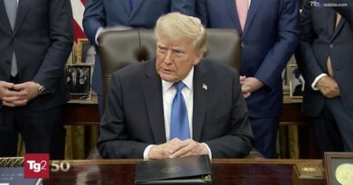 Trump: "Il regime iraniano diventa ogni giorno più debole"