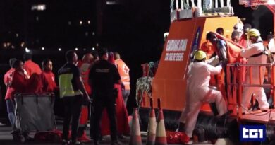Caicco alla deriva per 27 giorni dal Gambia alle Canarie: oltre 80 morti o dispersi