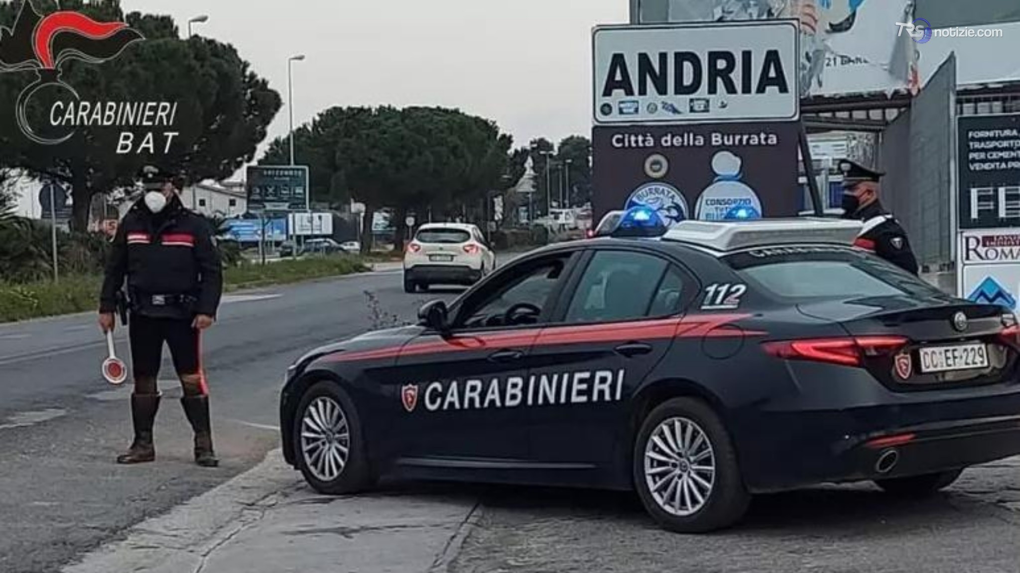 Andria: costruivano ordigno, due morti
