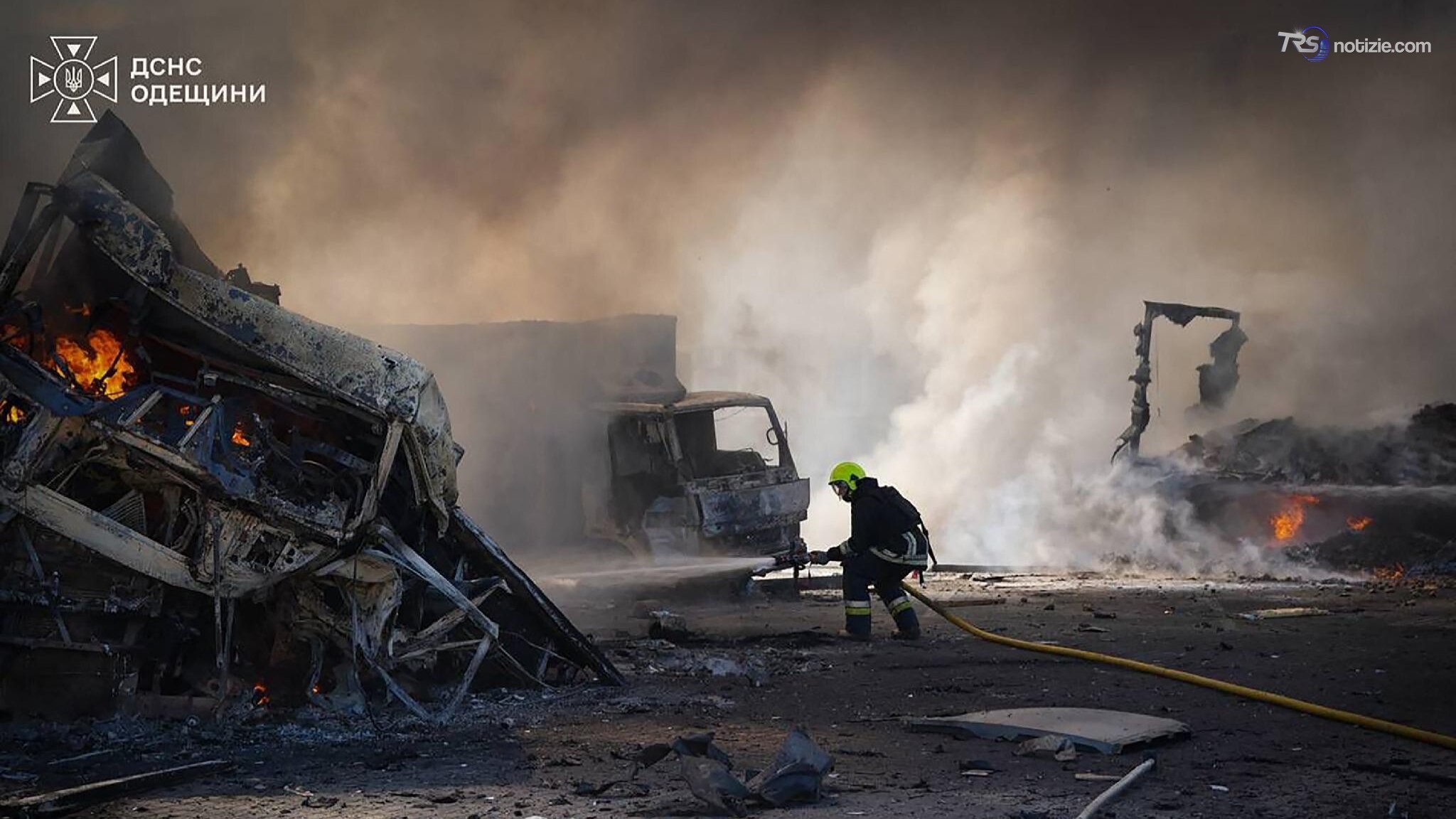 Drone russo sulla sede dell'intelligence a Kiev, Zelensky: "Rappresaglia simmetrica"