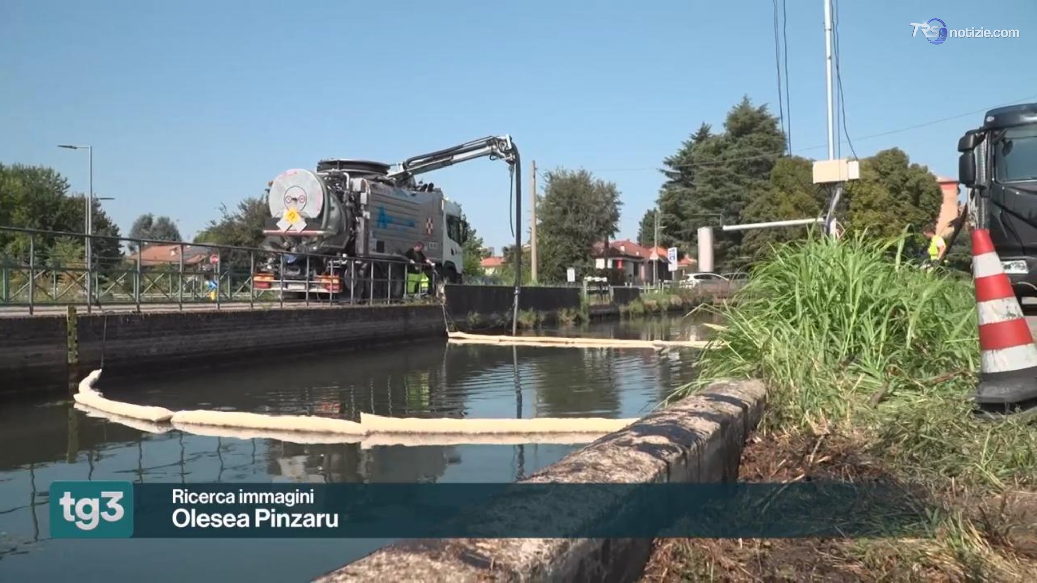 Idrocarburi sversati nel Naviglio Grande: scia nera di 28 chilometri, evitato il disastro