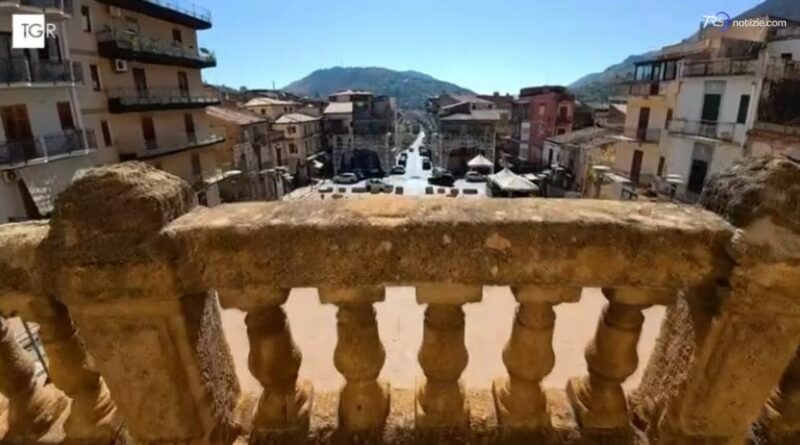 Il lutto a Belmonte Mezzagno per la morte dei due giovani