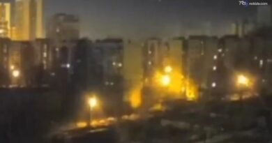 Russia riprende attacchi su Kiev dopo tregua. Scandalo corruzione, si dimette Procuratore generale
