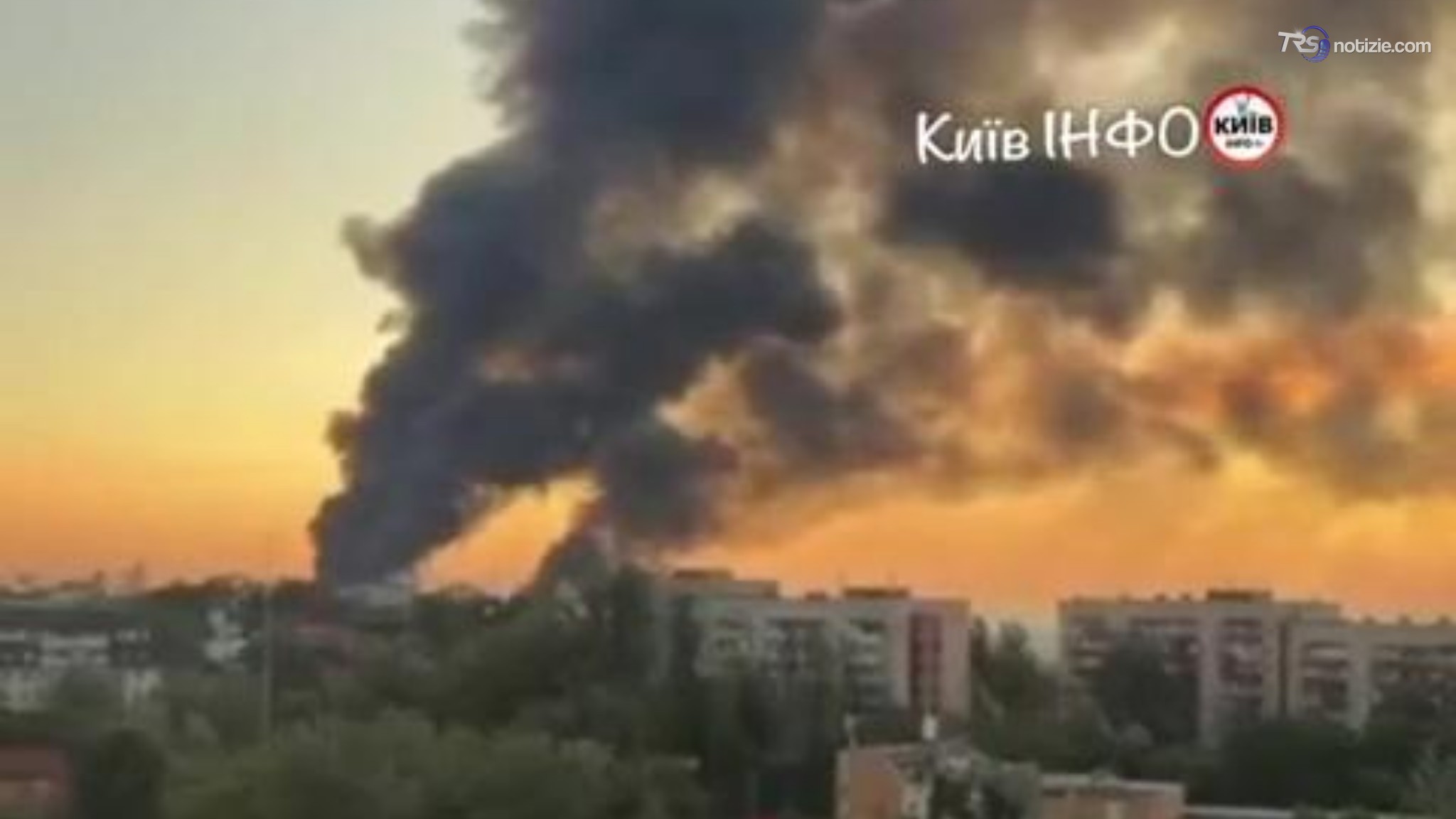 Due morti in nuovi raid russi su Kiev