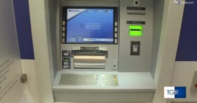 Ordigno allo sportello Atm a Lentini, assalto fallito
