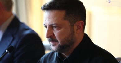 Aereo di Zelensky sfiorato da un drone
