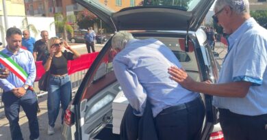 Una bara bianca per Lorena Isceri