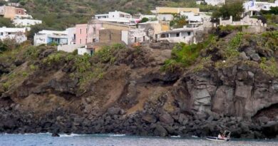 Riapre dopo oltre 20 anni la scuola a Ginostra