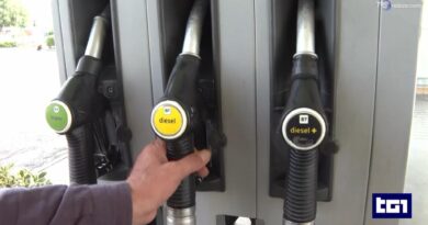Benzina oltre i 2,07 euro/litro, il gasolio a 2,18. Salgono i prezzi di petrolio e gas