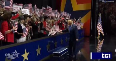 Trump in affanno sfodera la mossa da "5mila dollari", "per ogni americano che voterà repubblicano"