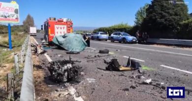 Strage all'alba sulle strade della Calabria: morti in un incidente padre e le figlie di 14 e 8 anni