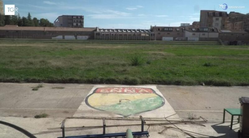 Stadio chiuso a Enna, querelle tra società sportiva e comune