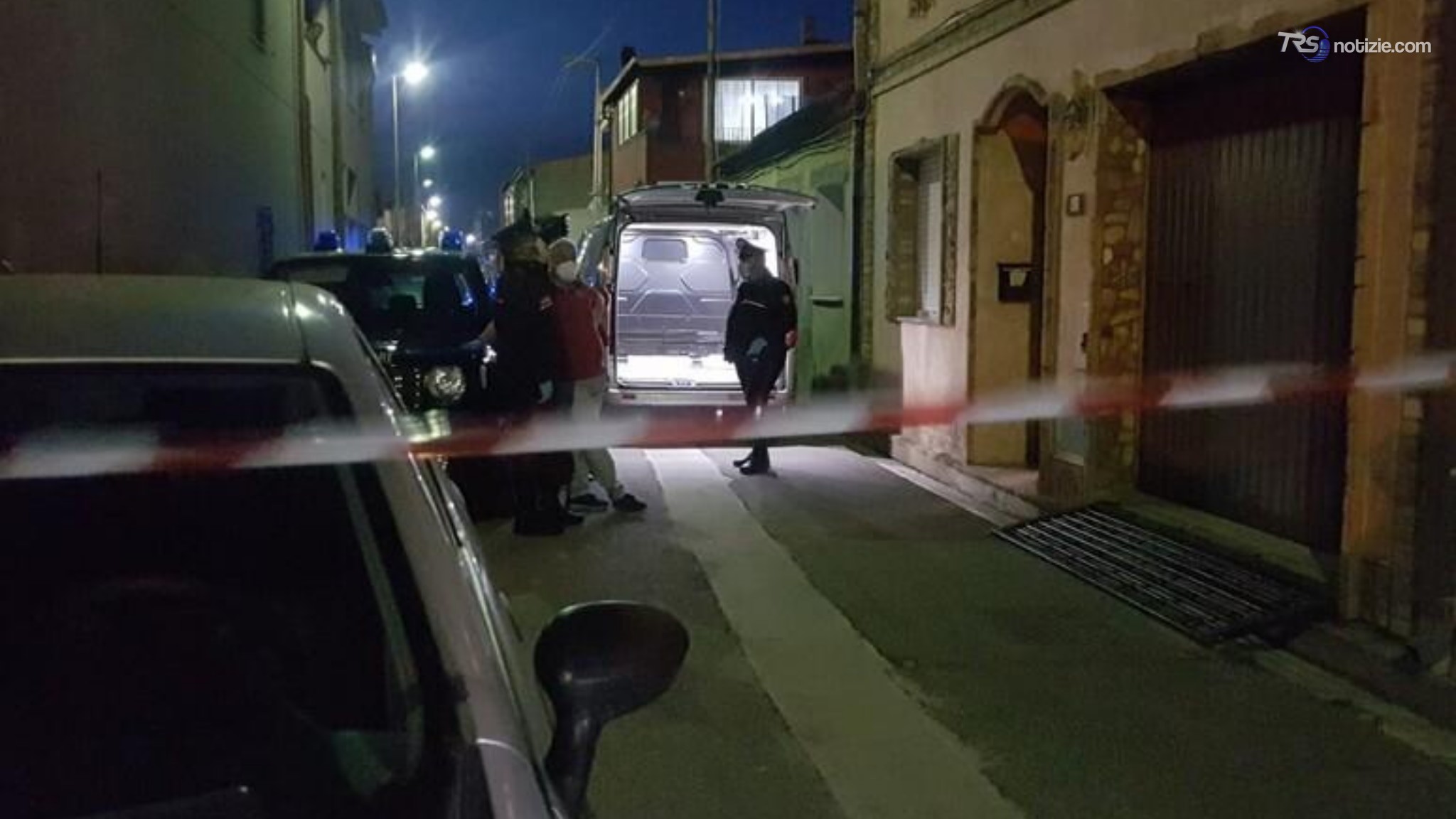 Cadono dallo scooter, muore un 17enne. Ferito l'amico 15enne