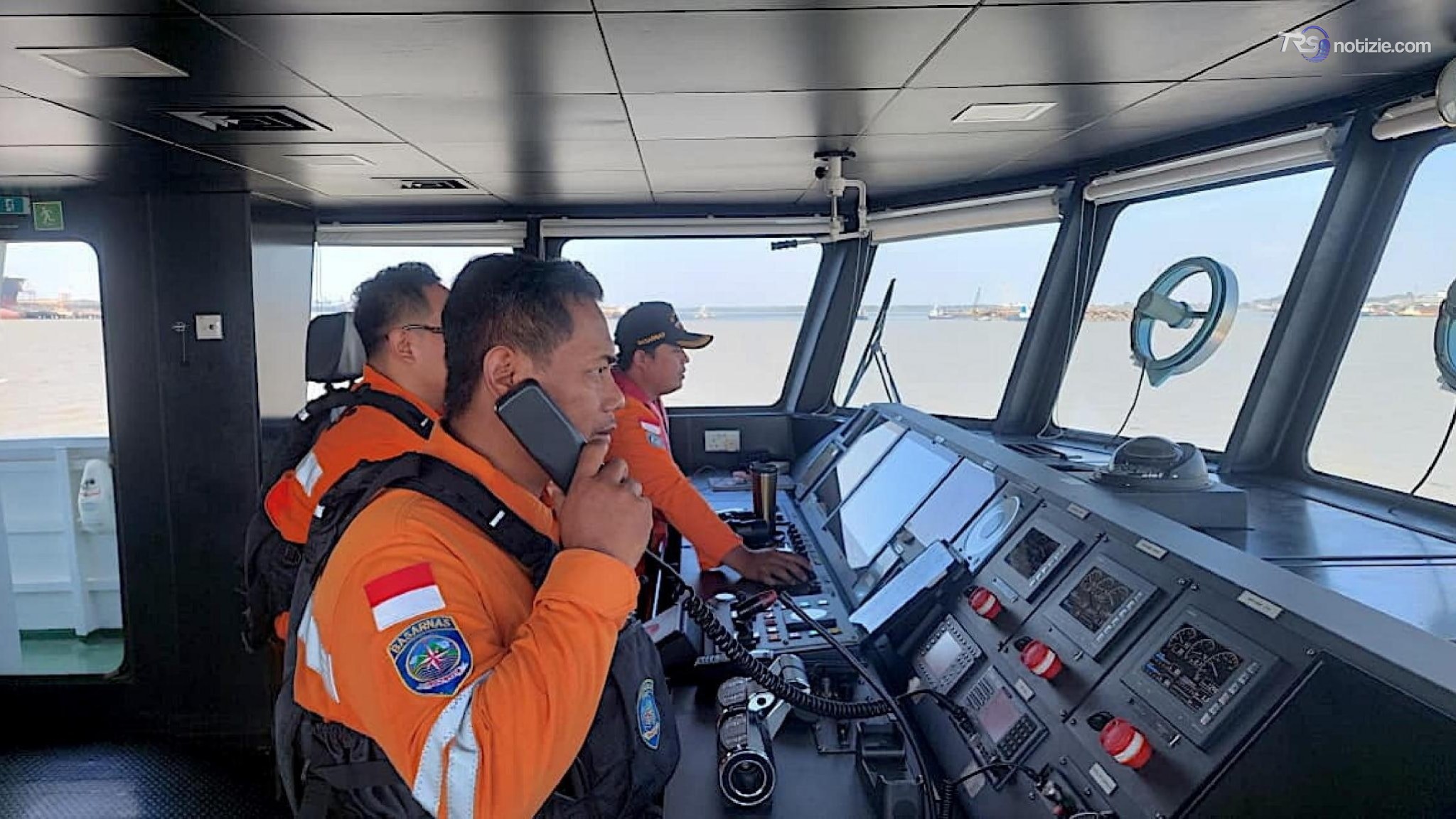 Nave Indonesia: un morto, 140 dispersi