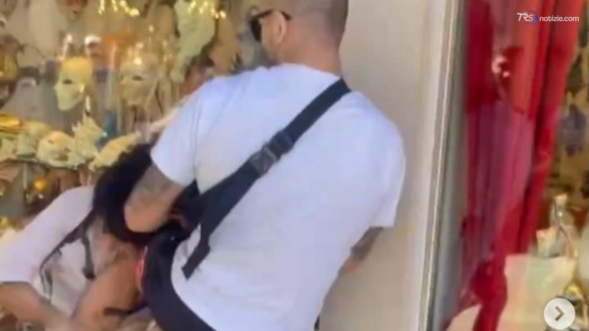 Venezia, blitz di influencer di estrema destra contro attivisti di Avs e Morion: indagini in corso