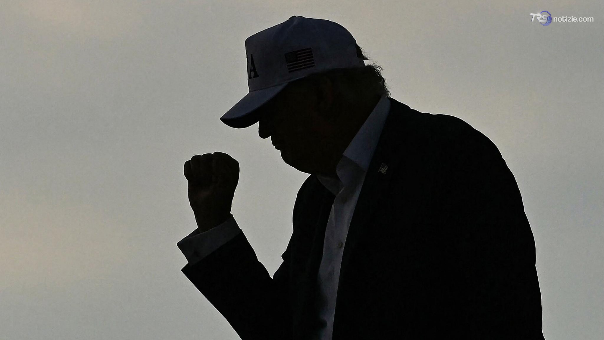Trump: "Contro l'IA c'è cospirazione"
