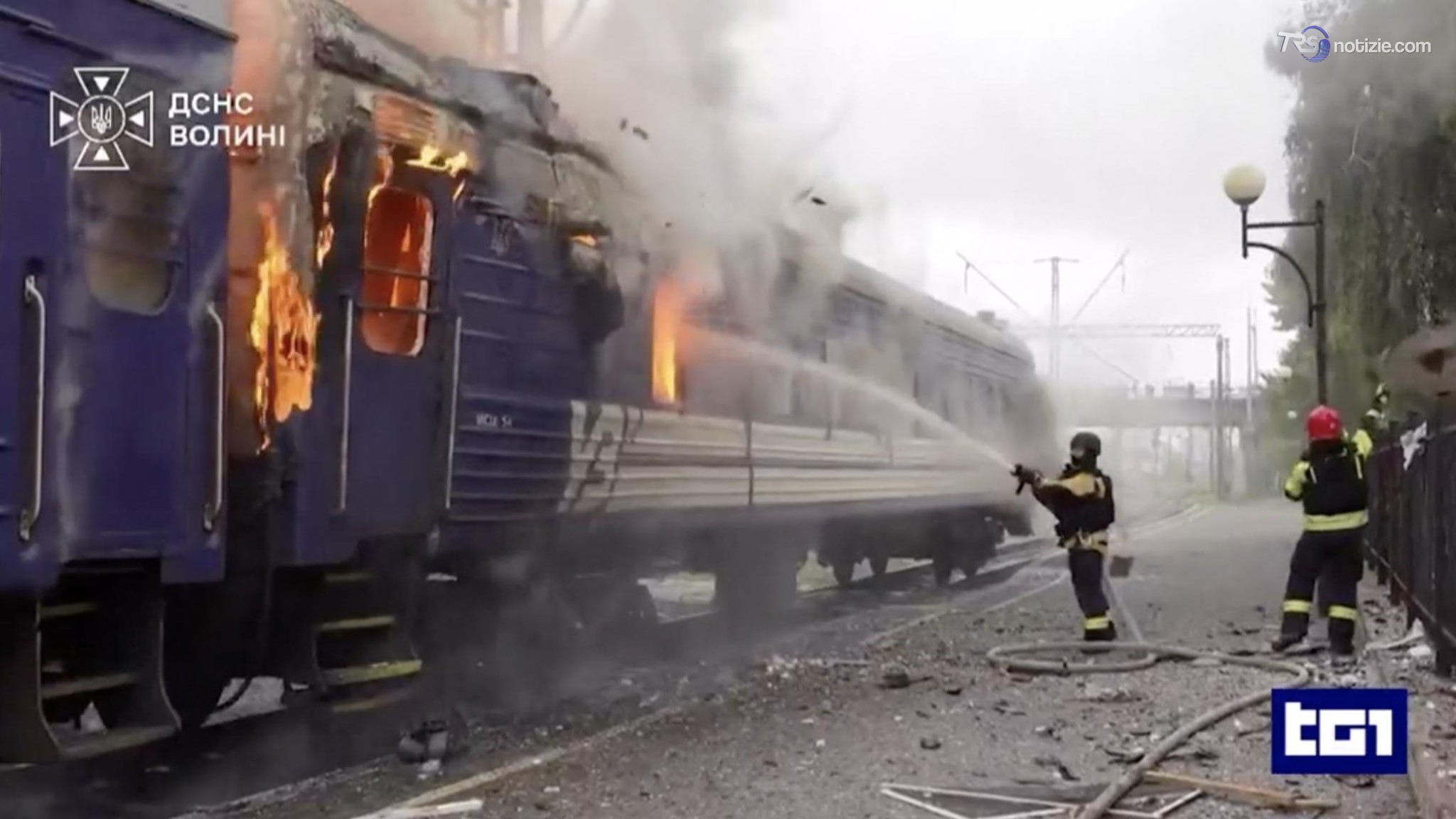 L'Ue condanna l'attacco ai treni in Ucraina: "Non ci faremo intimidire"