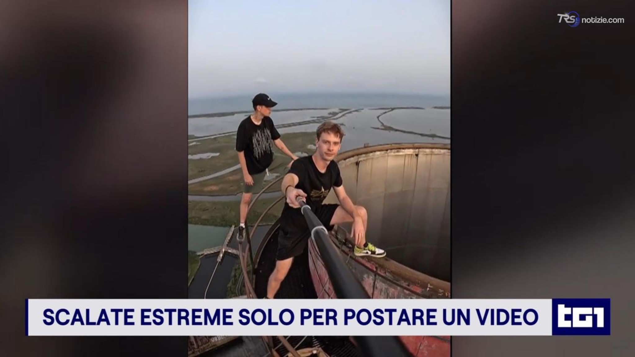 Arrampicatori urbani, il rischio dietro i video da milioni di visualizzazioni