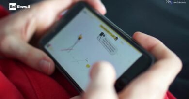 Niente cellulare a scuola, ecco le norme in vigore tra sanzioni e eccezioni
