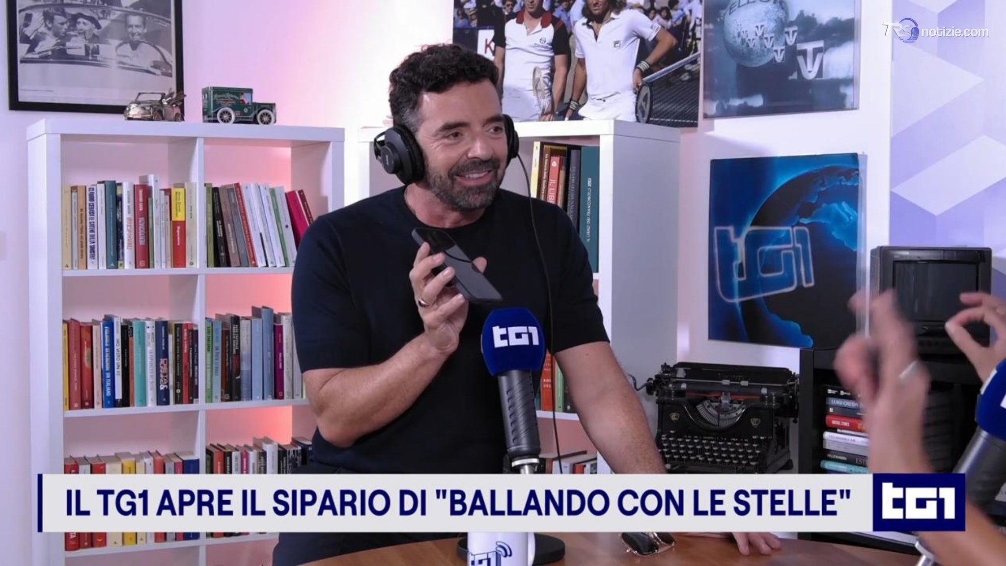 Alberto Matano nuovo giurato di Ballando con le stelle e le prime prove dei concorrenti