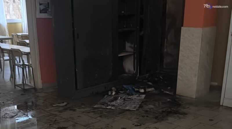 Scuola chiusa per incendio a Gela: individuati tre ragazzini responsabili
