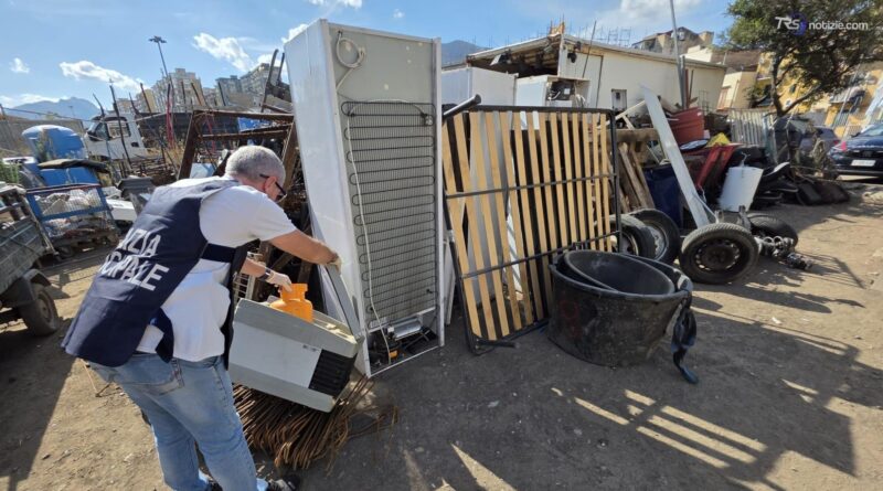 Palermo, sequestrata piccola terra dei fuochi in città: rifiuti speciali e potenzialmente nocivi