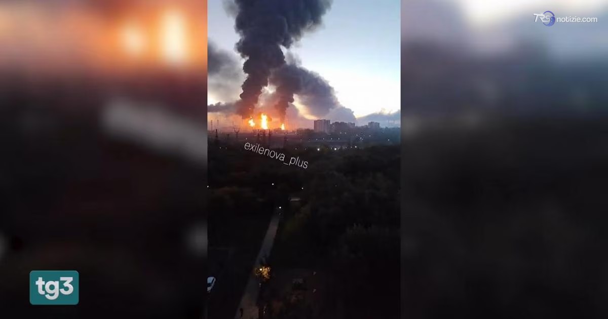 Attacco record su Mosca: fiamme e distruzione nell'ultimo giorno delle elezioni