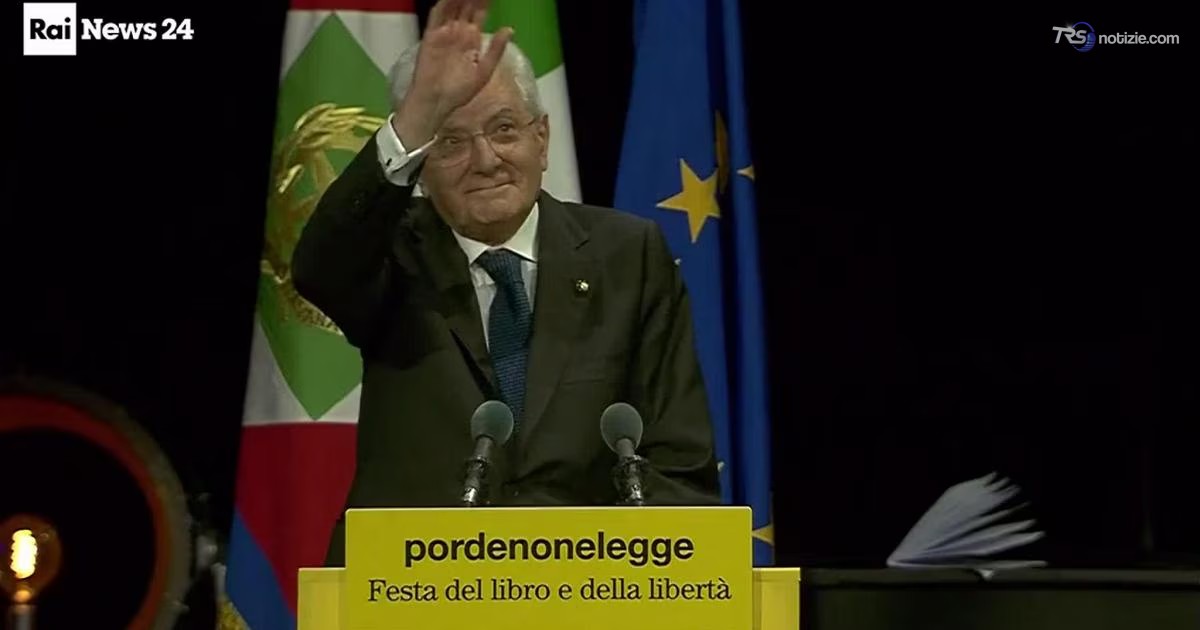 Mattarella a pordenonelegge: "Emerge a livello globale la tentazione di democrazia illiberale"