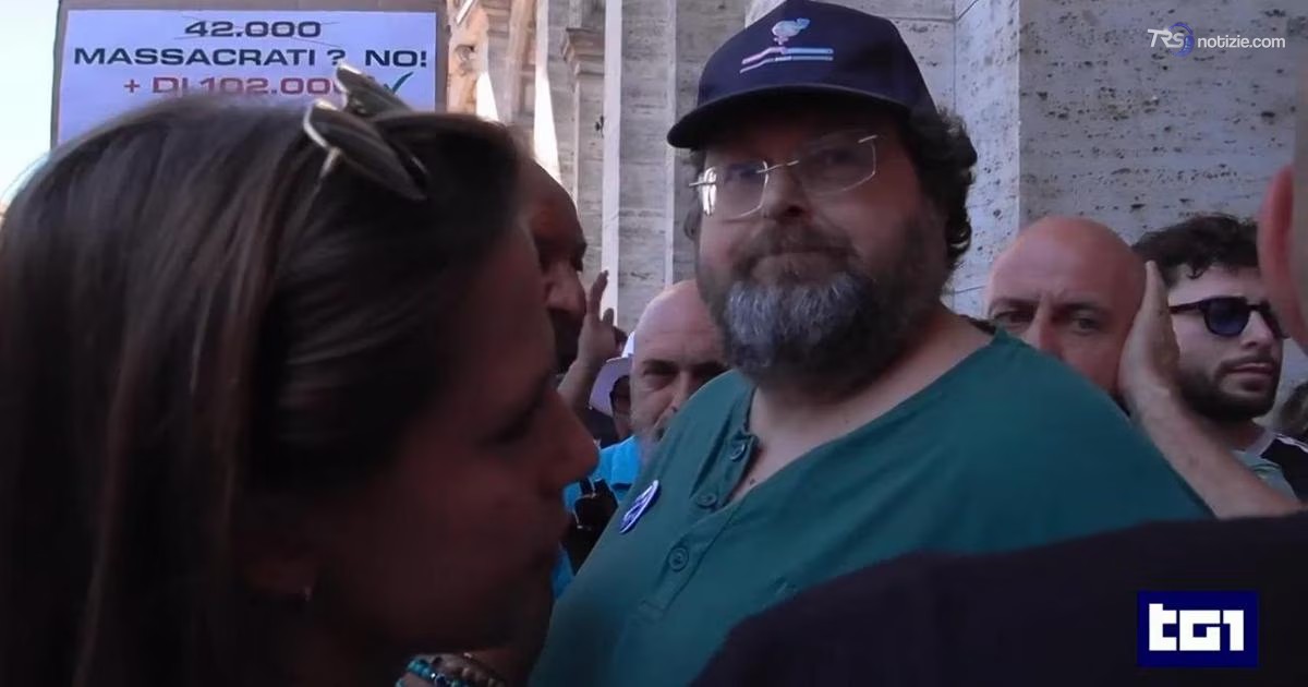 In carcere Mario Adinolfi: dai domiciliari continuava a usare telefono e social