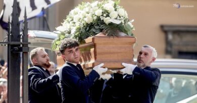 Milano si ferma per l'addio a Mazzola