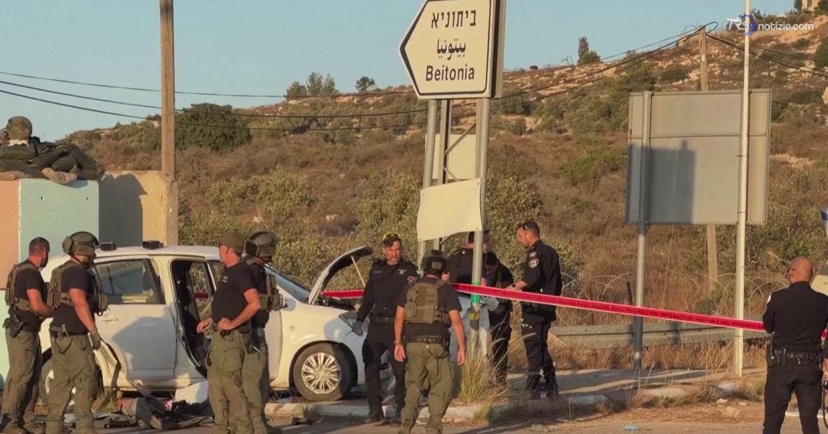 Le forze israeliane rispondono a un sospetto attacco con investimento in Cisgiordania