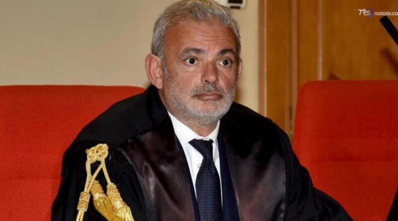 Bimbi a lezione di mafia. E molti pagano il pizzo da quarant'anni