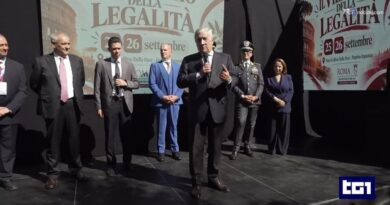 Tajani invoca più rigidità sugli arresti, è scontro aperto con toghe e opposizioni
