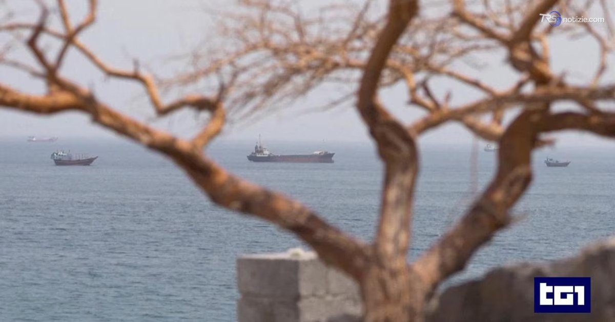 Lo Stretto di Hormuz è chiuso da sette mesi