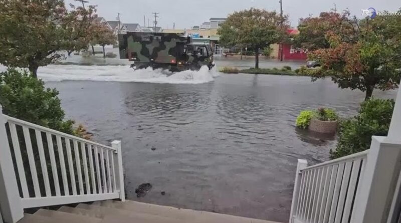 Tempesta in New Jersey, l'acqua arriva fino alla porta di casa
