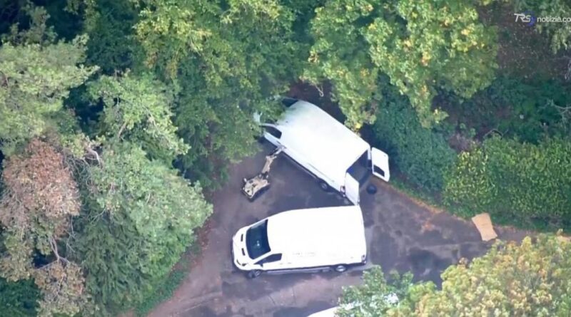 Le immagini aeree della base Raf di Fairford con le squadre di emergenza britanniche