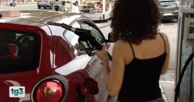 Caro-carburanti: dopo Eni anche Ip applicherà un tetto massimo ai prezzi dei distributori