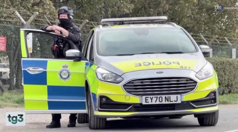 Cinque gli uomini arrestati per il tentato attacco alla base di Fairford