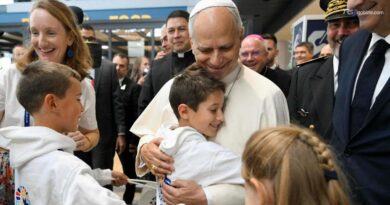 Il Papa a Metz, patria di Schuman, cuore dell'Unione: "Non c'è Europa senza cristianesimo"