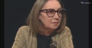 Oriana Fallaci sbarca a New York, sul palco di Broadway