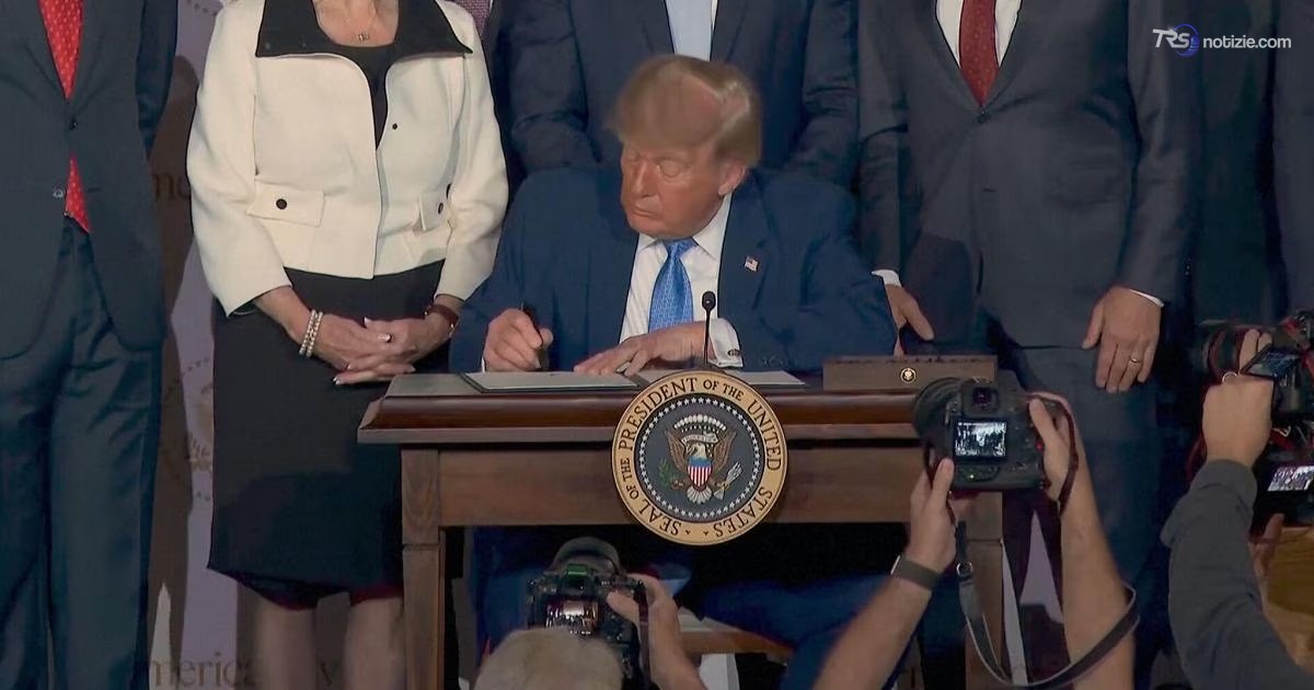 Donald Trump e la nuova "età dell'oro": vertice con i big della tecnologia