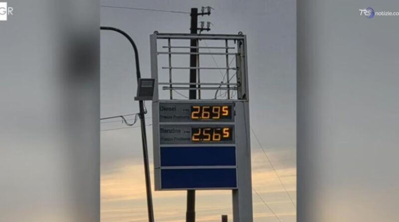 Allarme caro carburanti nei piccoli centri. Il record di Linosa