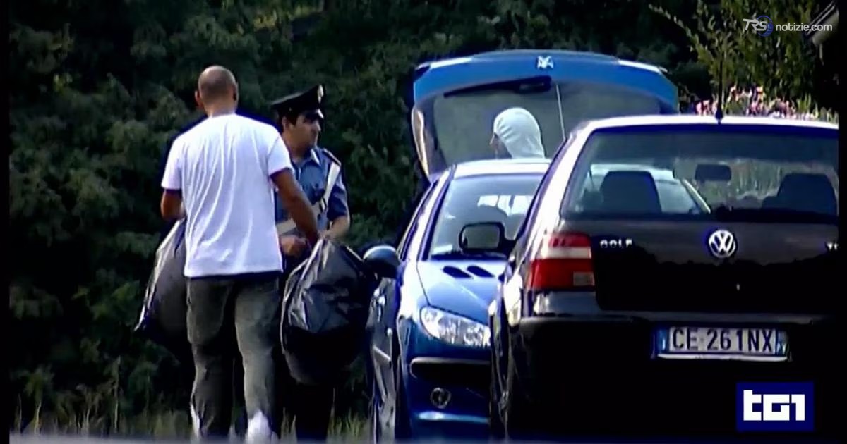 Caso Garlasco, gli ultimi elementi dell'inchiesta: le nuove intercettazioni e le scarpe di Stasi