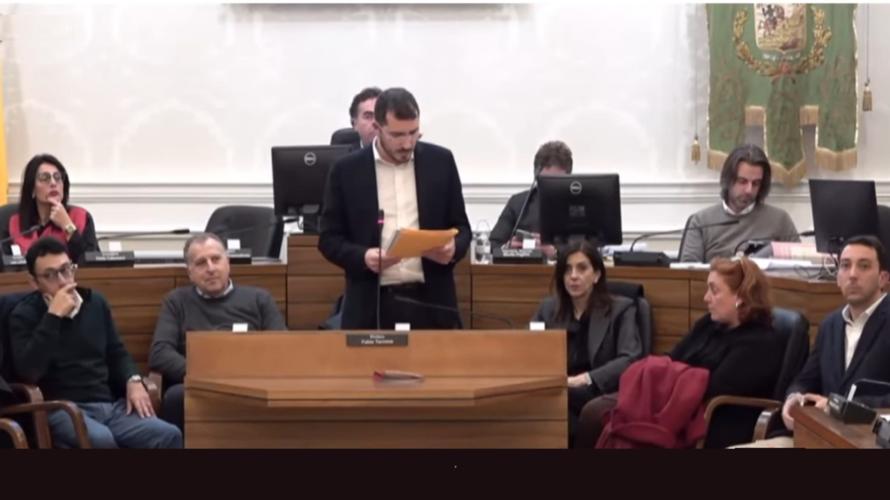 Sciacca, mozione di sfiducia al sindaco Termine: Brucculeri e Blò chiedono la firma dei consiglieri